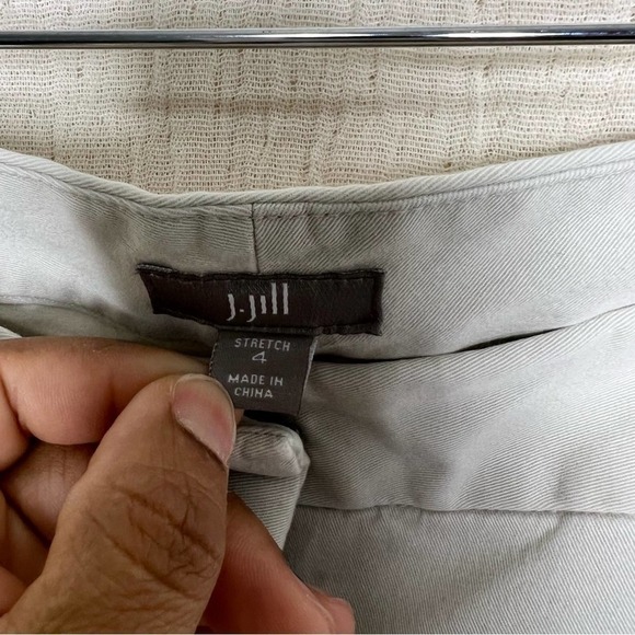 J. Jill Canvas Straight-Leg Crops Pants (Neutral) size 4 - Picture 4 of 5